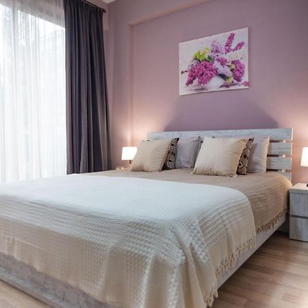 טביליסי Gg Home - Cozy 2-Bedroom Apartment On Givi Kartozia מראה חיצוני תמונה