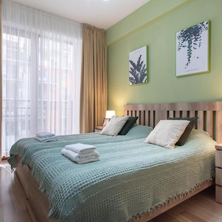 טביליסי Gg Home - Cozy 2-Bedroom Apartment On Givi Kartozia מראה חיצוני תמונה
