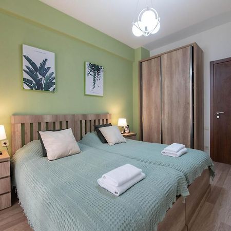 טביליסי Gg Home - Cozy 2-Bedroom Apartment On Givi Kartozia מראה חיצוני תמונה