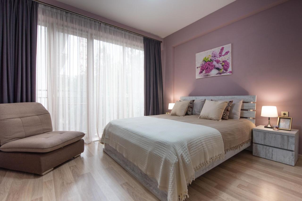טביליסי Gg Home - Cozy 2-Bedroom Apartment On Givi Kartozia מראה חיצוני תמונה
