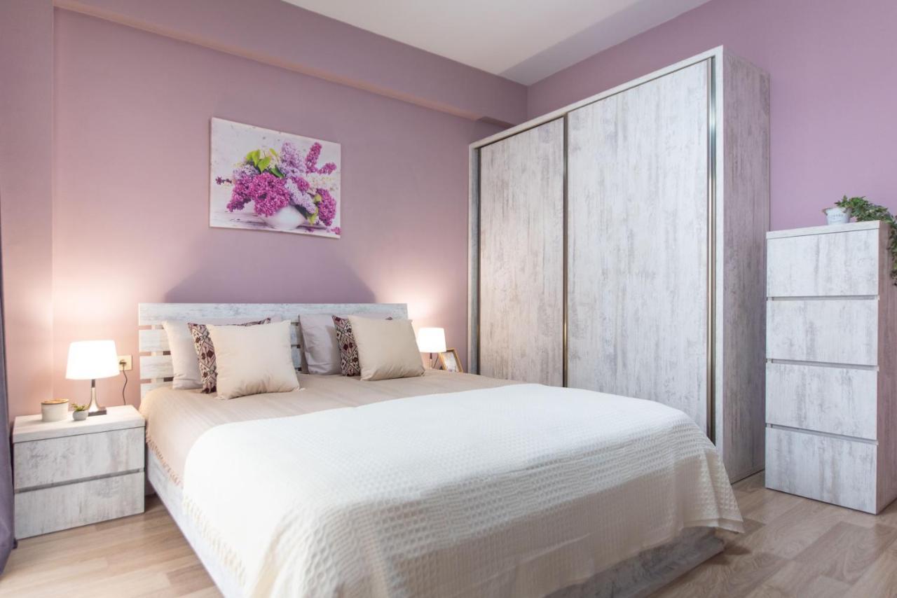 טביליסי Gg Home - Cozy 2-Bedroom Apartment On Givi Kartozia מראה חיצוני תמונה