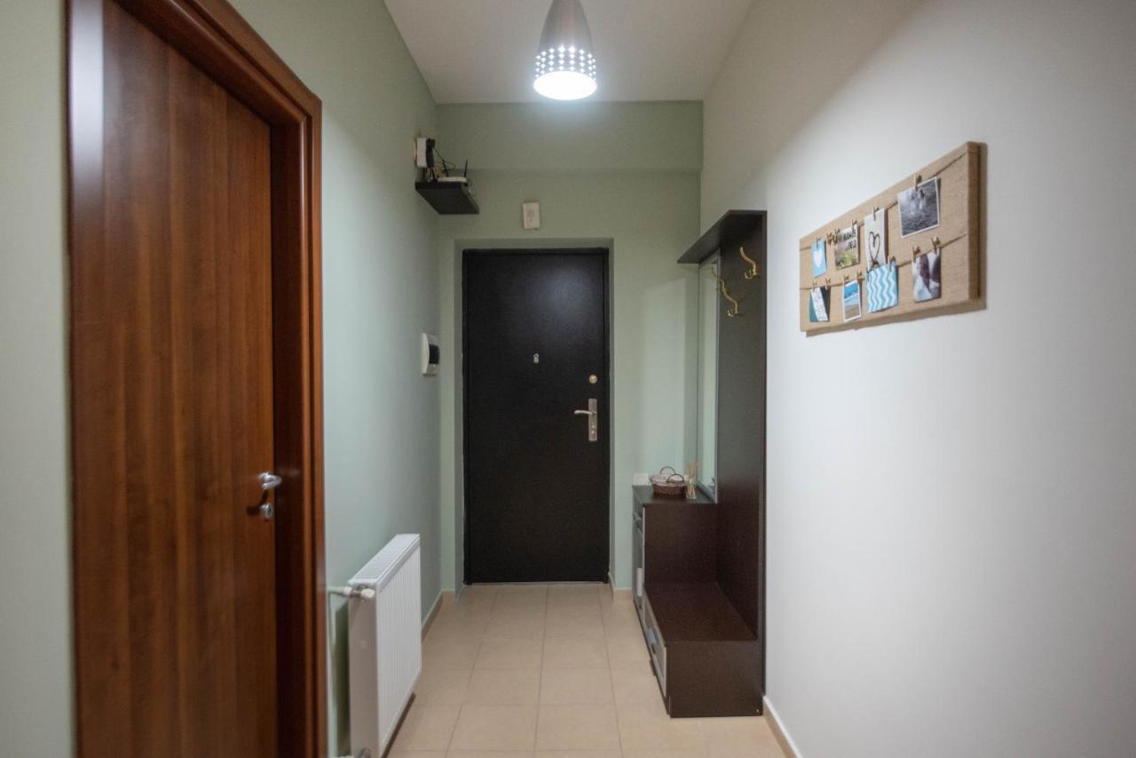 טביליסי Gg Home - Cozy 2-Bedroom Apartment On Givi Kartozia מראה חיצוני תמונה